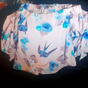Off the shouleder 2/4 sleeve top by hype sizesmall